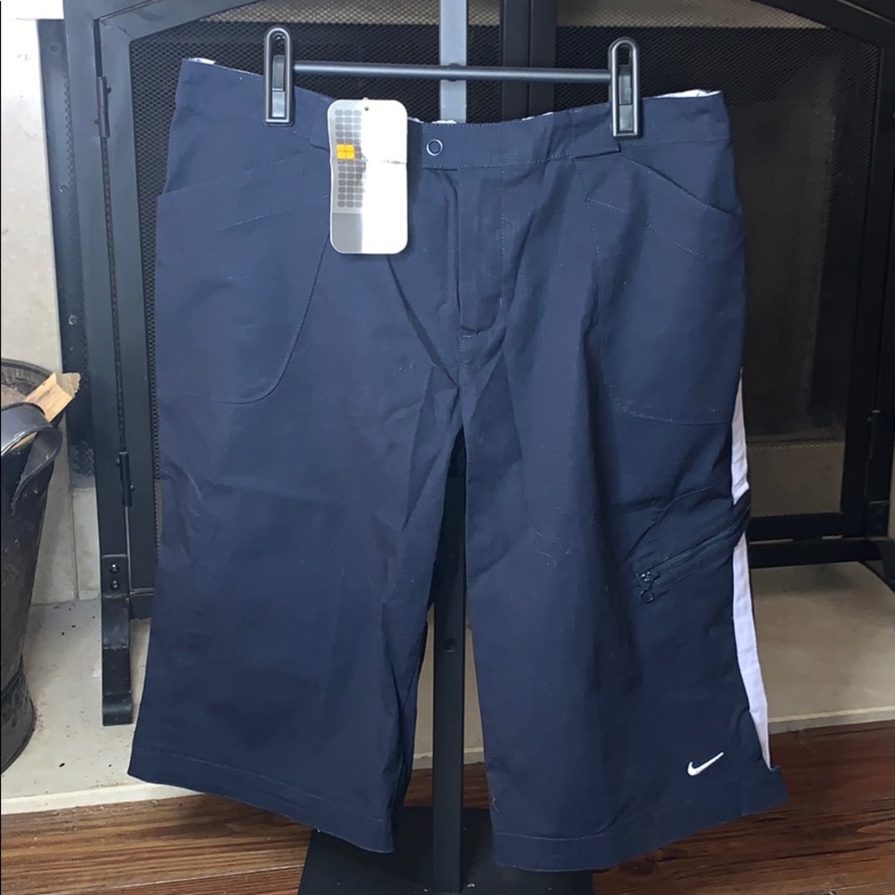 New Nike women’s long shorts large